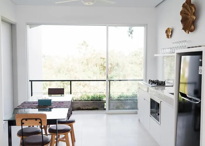 3 Bedroom -3 公寓 塞米亚克